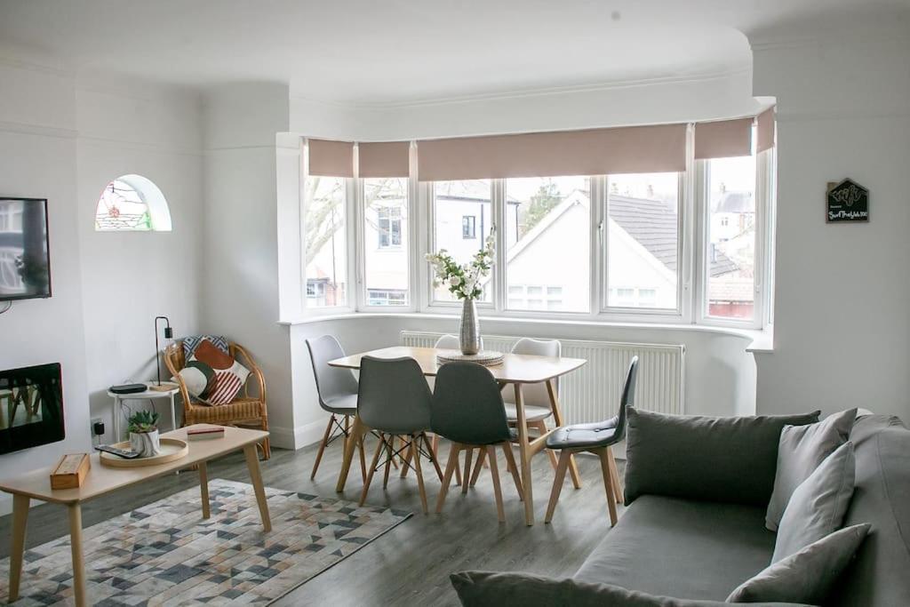 サウスエンド・オン・シーStylish Retreat In Leigh-On-Seaアパートメント エクステリア 写真